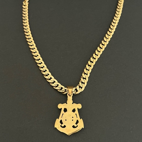 Men’s Gold Chain and Pendant. It’s 18k Gold on both Chain and Pendant. - Picture 7 of 10